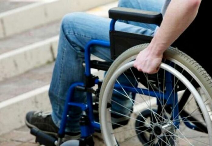 carrozzina disabile barriere architettoniche