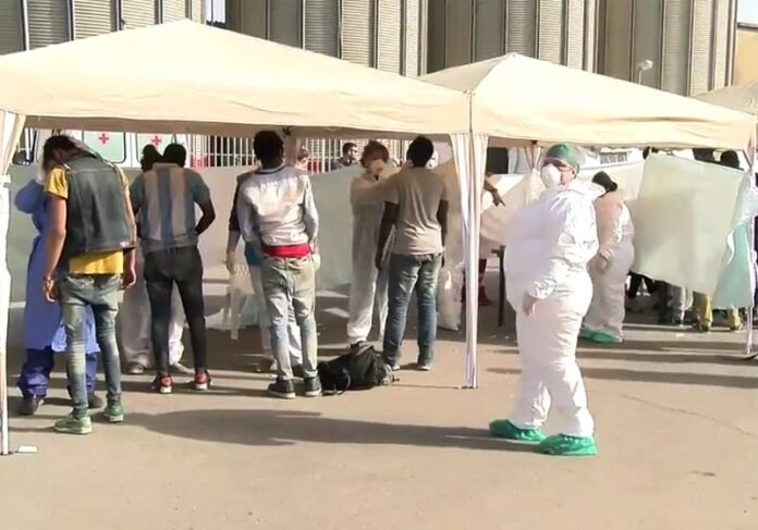 migranti tamponi covid