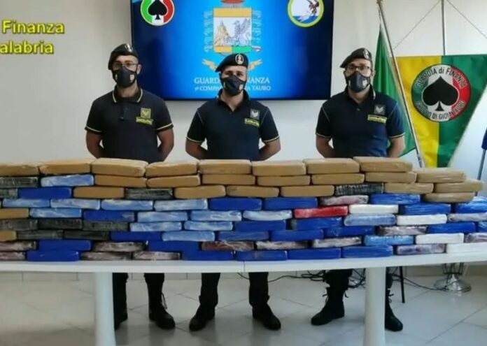sequestro cocaina gioia tauro