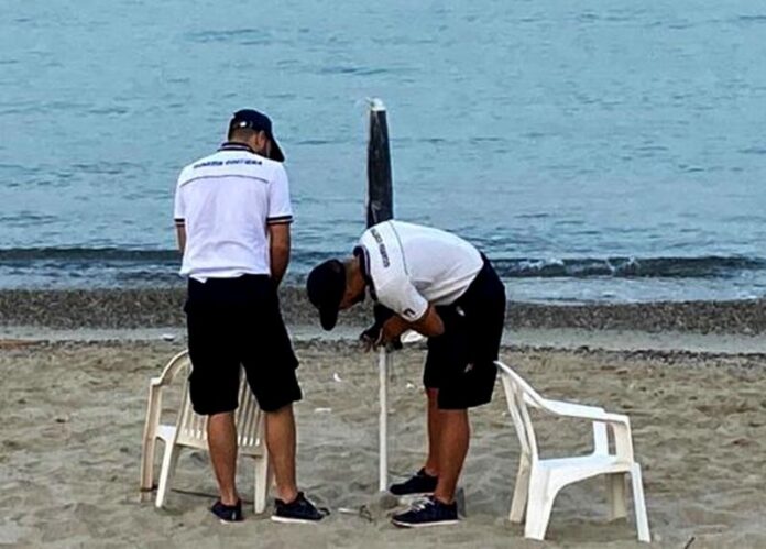 spiagge occupate abusivamente