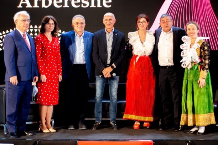 COSTUME-ARBERESHE-VACCARIZZO