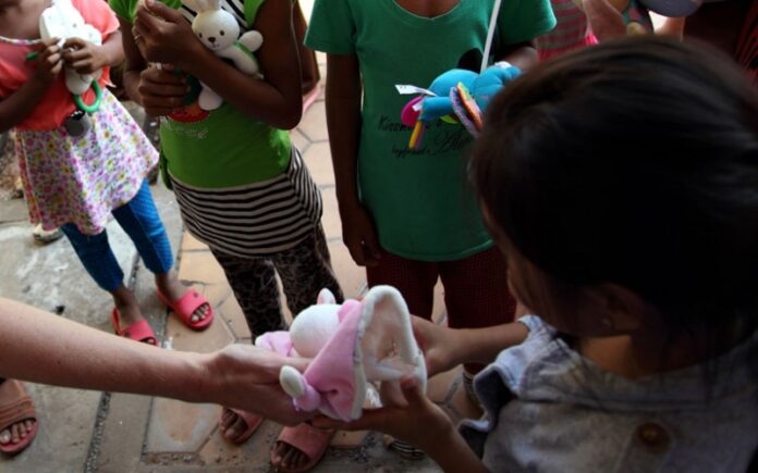 ospiti bambini afgani