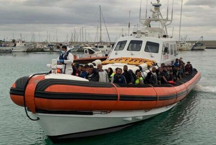 sbarco migranti locride