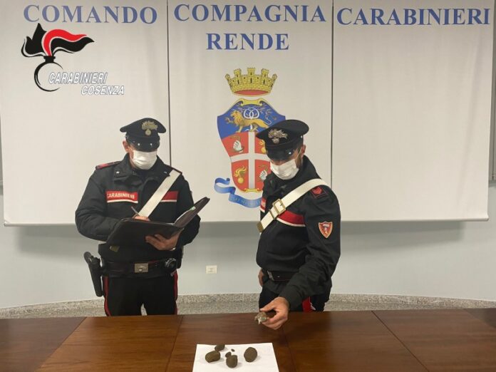 rende arresto droga metropolis