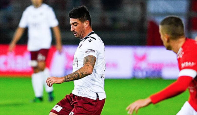 Perugia – Reggina 0-2, gli amaranto dominano e volano a due punti dalla cima della classifica