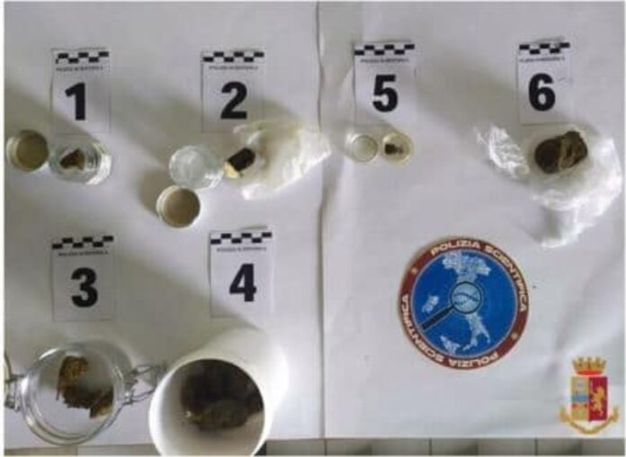 cocaina nei barattoli