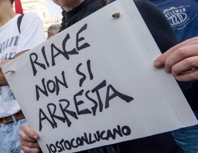manifestazione riace mimmo lucano