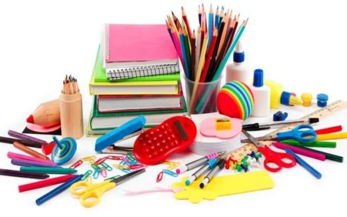 donare materiale scolastico