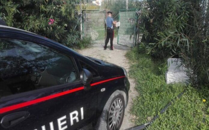 villaggio turistico come discarica