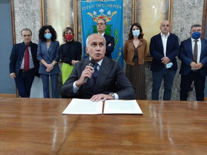 nuova giunta Cosenza