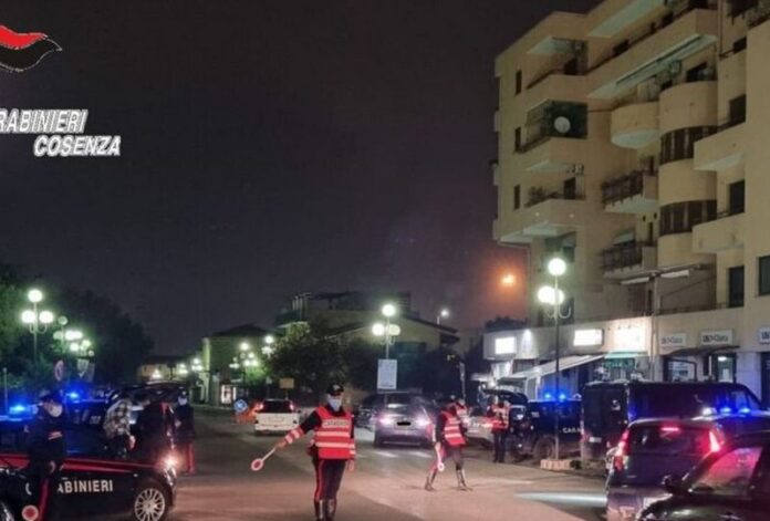 carabinieri controlli sera