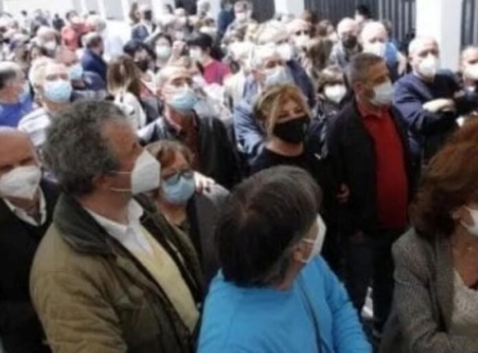 coda cup cosenza assembramenti