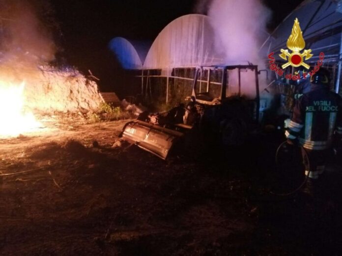 incendio capannone Rombiolo