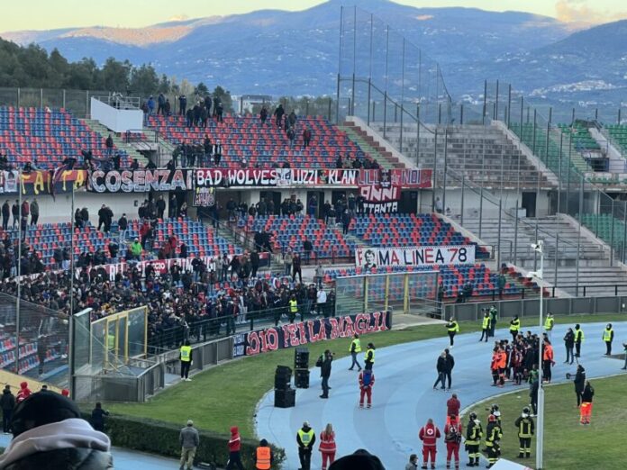 Contestazione Cosenza