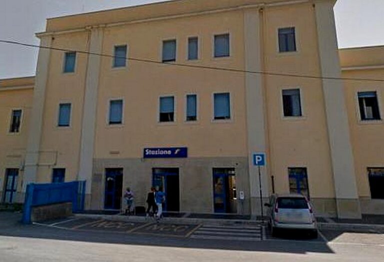 stazione ferroviaria sibari