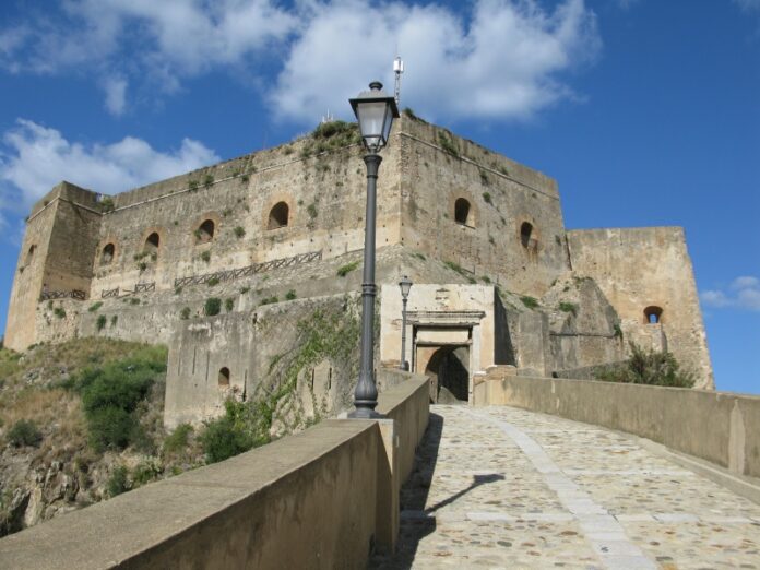 Castello_Ruffo_di_Scilla