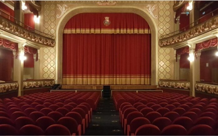 rinvio stagione teatrale lamezia terme