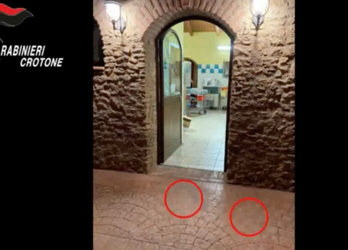 accoltellamento crotone ristorante