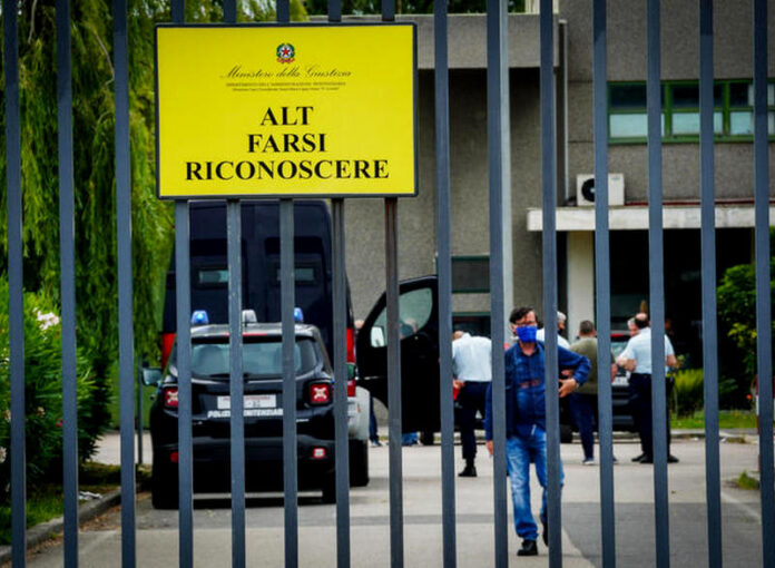 rivolta carcere melfi