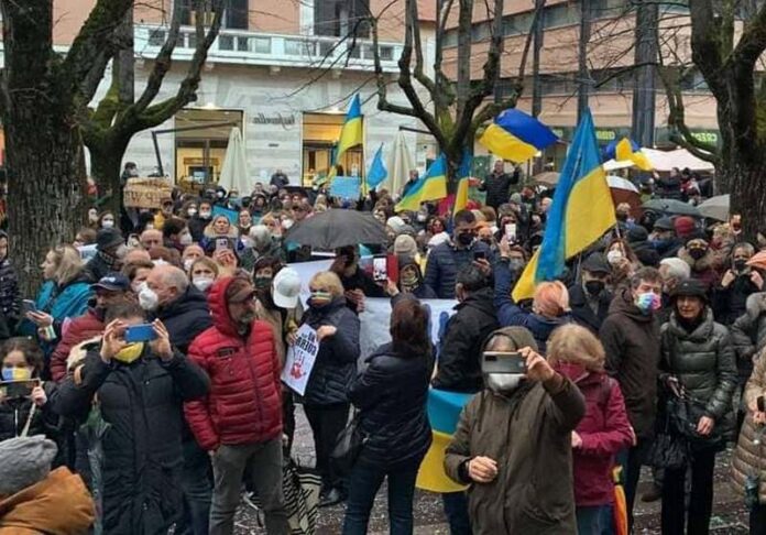 manifestazione pace cosenza