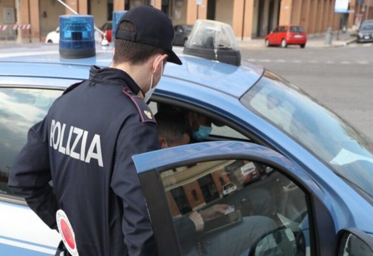 polizia auto poliziotto