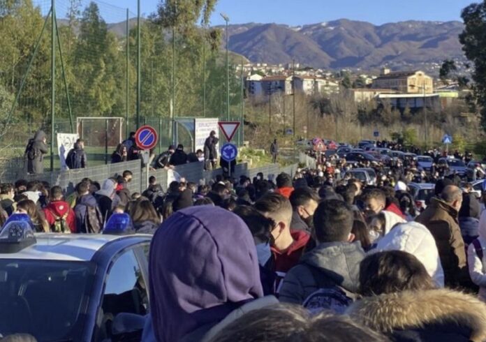 protesta studenti maiorana