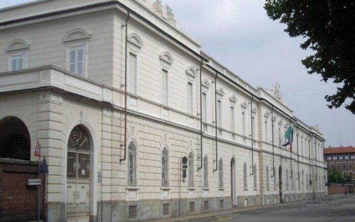 demolizione scuola Maddalena CZ