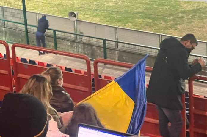bandiera ucraina stadio marulla cs