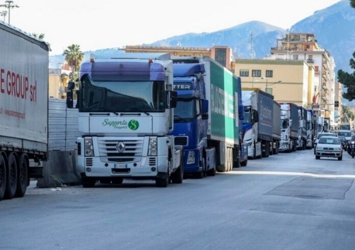 blocco autrotrasporti