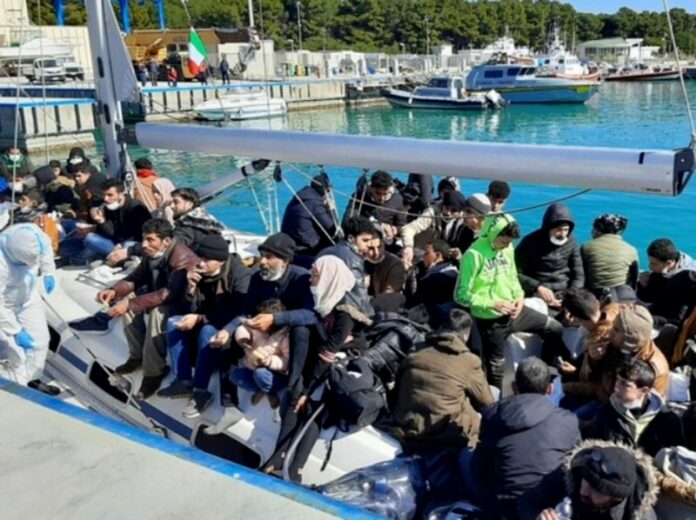 sbarco roccella