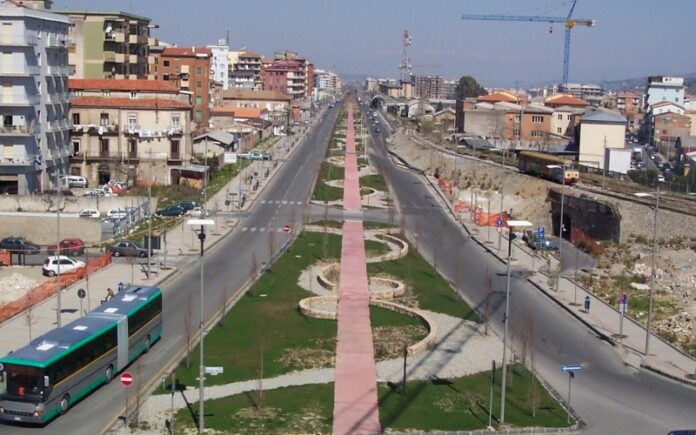 viale giacomo mancini