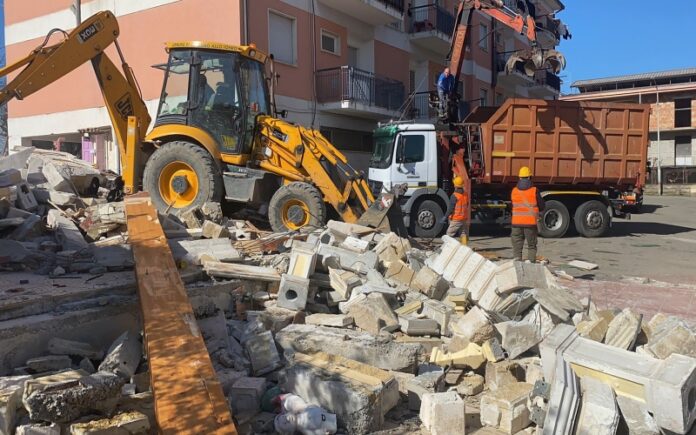demolizioni case abusive