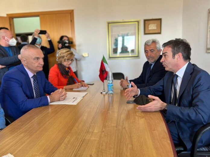 incontro Occhiuto Meta