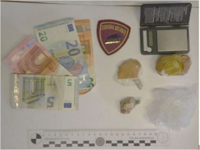 arresto-droga-polizia-Catanzaro