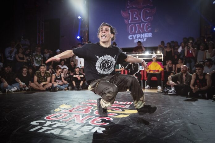 b-boy Mowgly