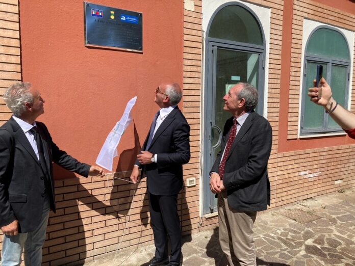 targa a Vittorio Staccione