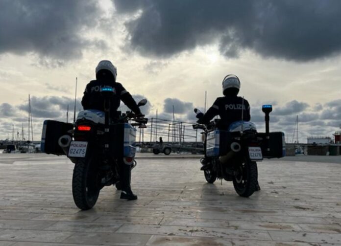 polizia moto crotone