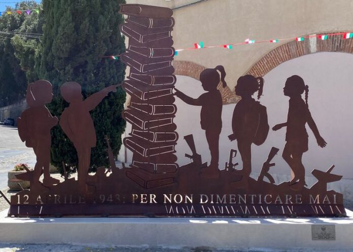 scultura per ricordare le giovani vittime dei bombardamenti del 1943