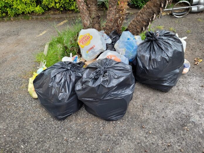 Spazzatura Cosenza 18-4-2022