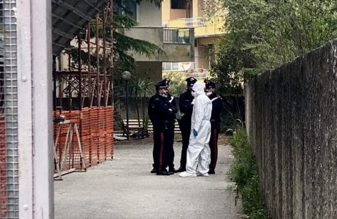 Cadaveri appartamento Vibo
