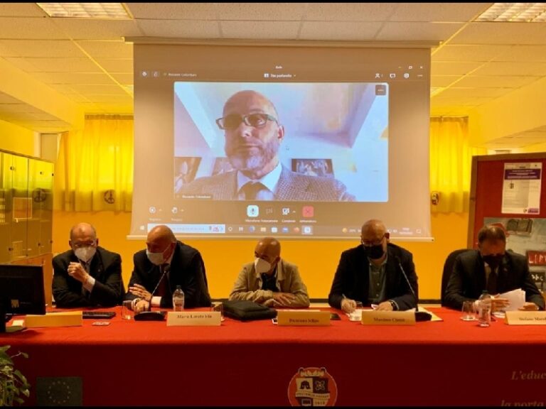 I giovani ed il risparmio. Dibattito al Brutium