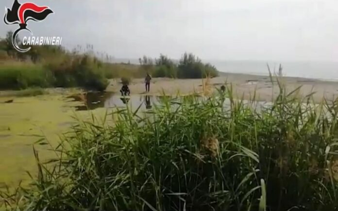 scoperti sversamenti aziende mare Calabria