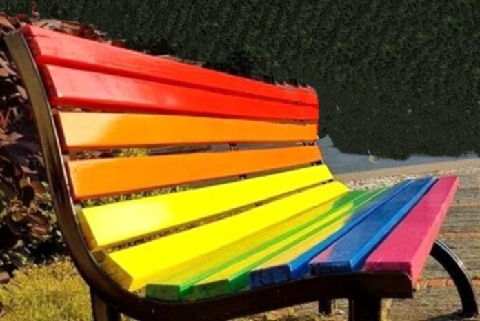 panchina-arcobaleno-rende