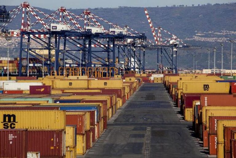 porto gioia tauro container