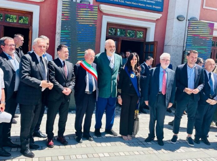 rosaria succurro albania