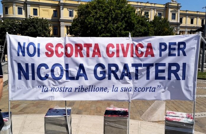 scorta civica gratteri