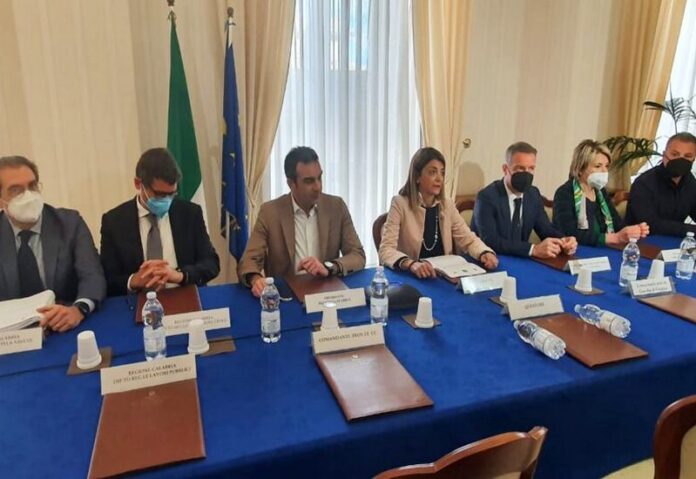 vertice prefettura nuovo ospedale vibo