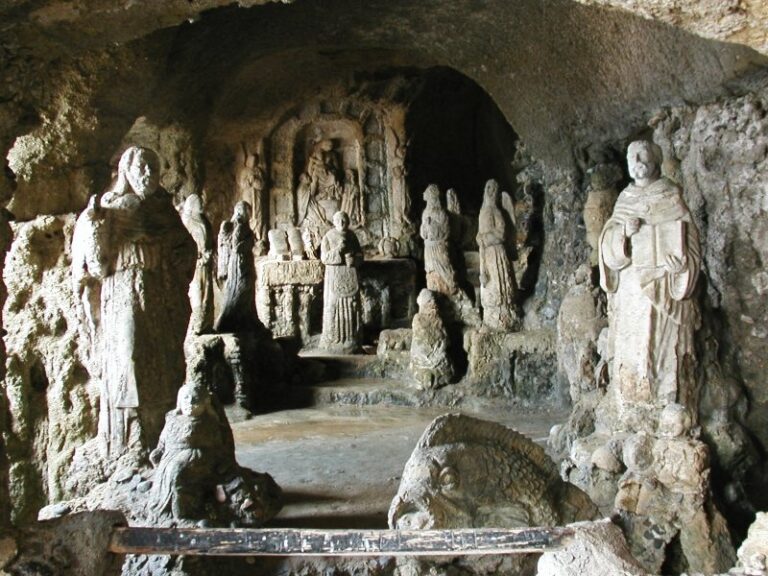 chiesa grotta pizzo