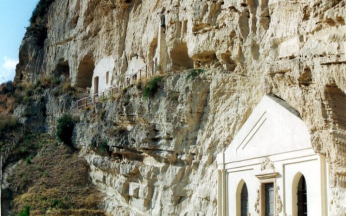 Santuario Madonna della Grotta Ardore