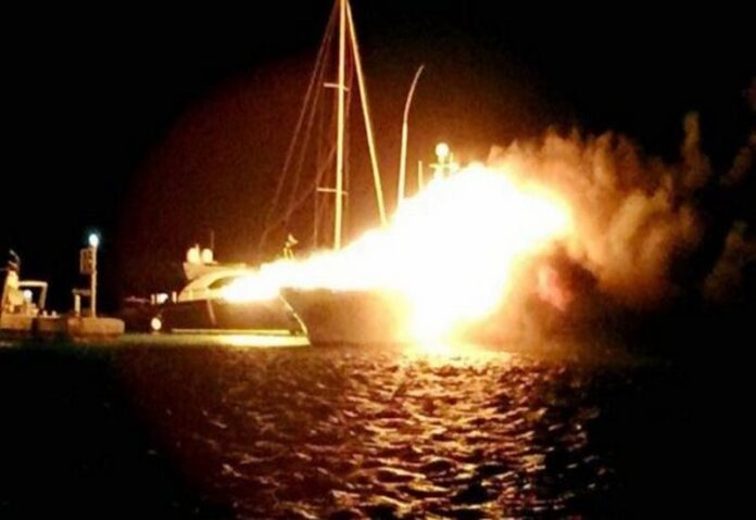barca incendio cetraro